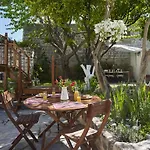 Helios Garden Boutique Rhodes City