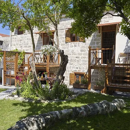 Helios Garden Boutique