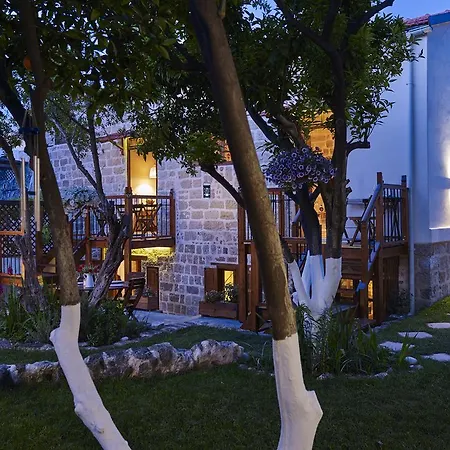 Helios Garden Boutique 아파트 Rhodes City
