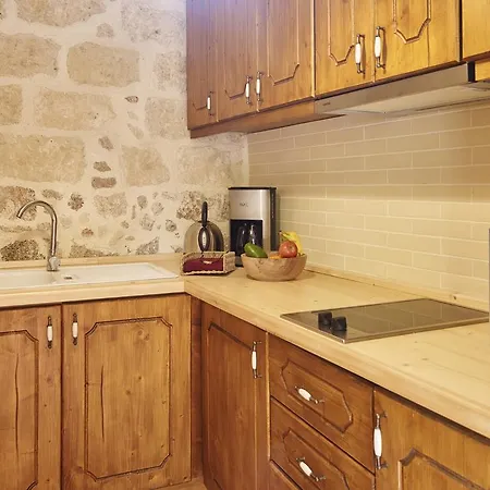 Helios Garden Boutique Apartments *