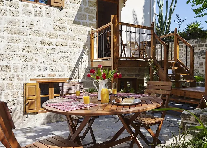 Helios Garden Boutique Apartments *