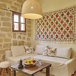 شقة Helios Garden Boutique *