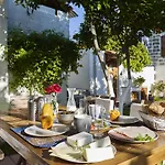شقة Helios Garden Boutique *